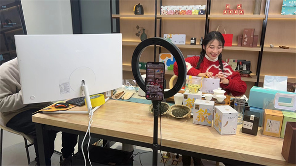 1672392557306251.jpg 3965ae7969209f226d6d3c66aba9462.jpg