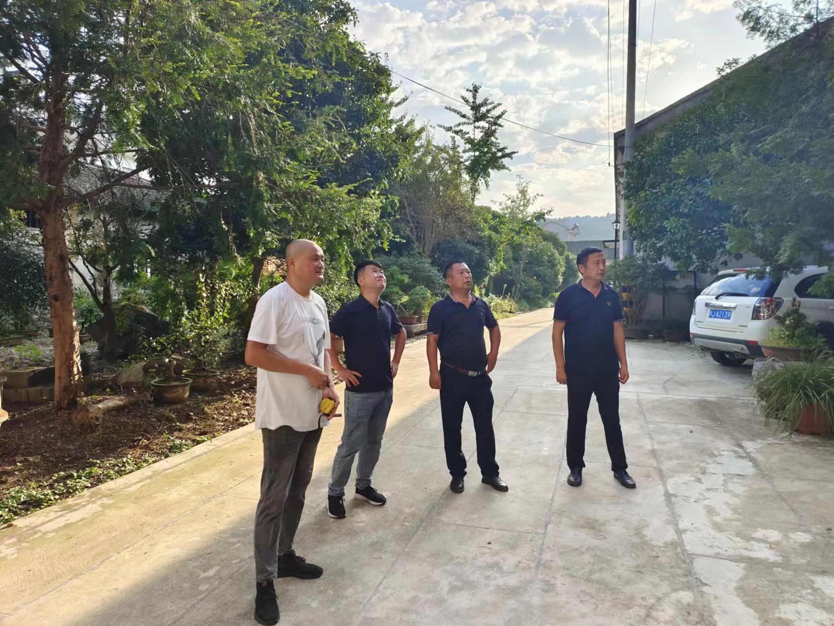 1695803230485160.jpg 0e7414984492369a683cd560960e57b.jpg